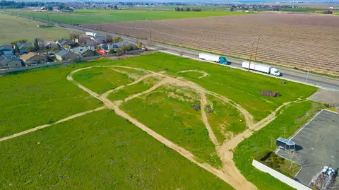 83 Jayne Ave, Coalinga, CA 93210 photo 12