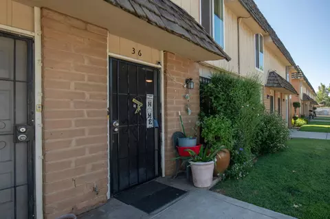 4136 N Thesta St #36, Fresno, CA 93726