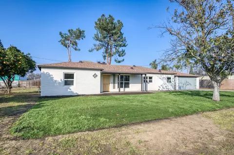 5561 E Indianapolis Ave, Fresno, CA 93727