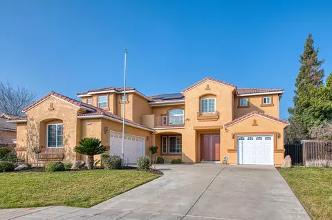 2271 Serena Ave, Clovis, CA 93619