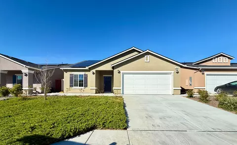 1205 E Orange St, Avenal, CA 93204