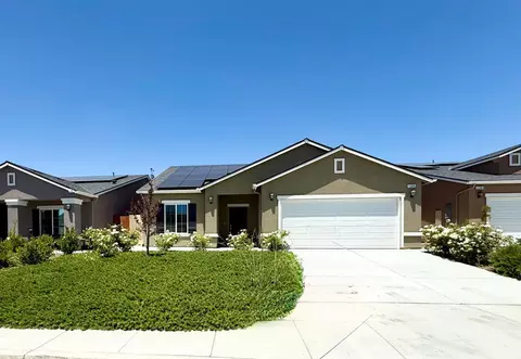 1205 E Orange St, Avenal, CA 93204