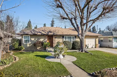 4736 N Vagedes Ave, Fresno, CA 93705