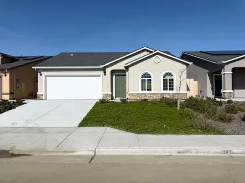 1105 E Orange St, Avenal, CA 93204