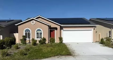 1221 E Orange St, Avenal, CA 93204