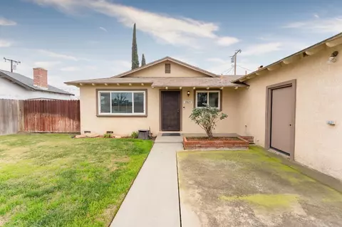 2815 N Douty St, Hanford, CA 93230