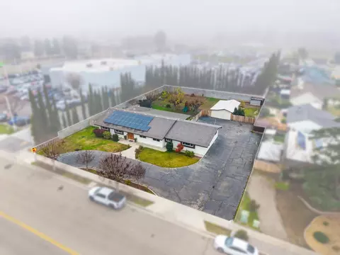 View/Area - 351 N Peach, Clovis, CA 93612 photo 2 of 3