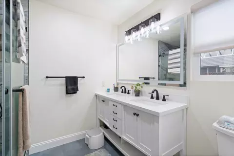Bath - 351 N Peach, Clovis, CA 93612 photo 1 of 7