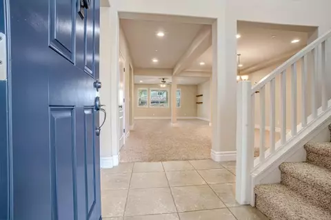 Entry Way - 1345 N Kaweah Ave, Clovis, CA 93619 photo 1 of 7