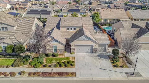 View/Area - 1345 N Kaweah Ave, Clovis, CA 93619 photo 1 of 2