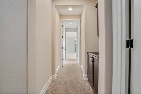 Entry Way - 1345 N Kaweah Ave, Clovis, CA 93619 photo 4 of 7
