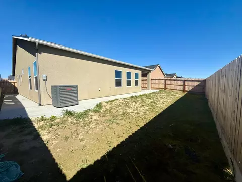 Exterior - 1200 E Orange St, Avenal, CA 93204 photo 3 of 3