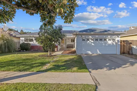 1310 E Sample Ave, Fresno, CA 93710