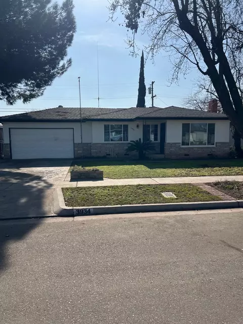 3934 E Sussex Way, Fresno, CA 93726