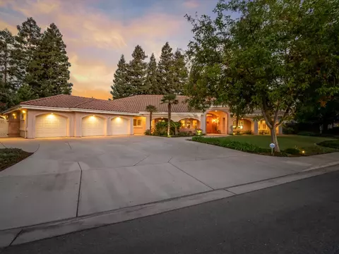 6660 N St Catherine Ct, Fresno, CA 93711