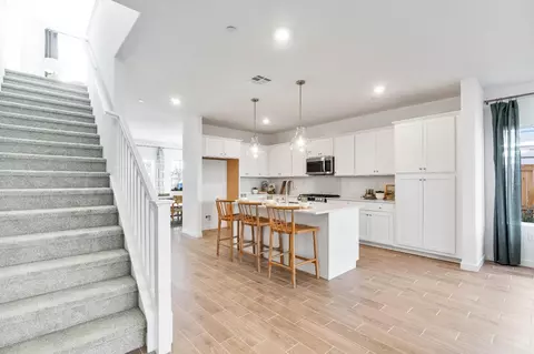 Entry Way - 1053 Springtime Ave, Clovis, CA 93619 photo 6 of 9