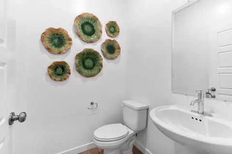 Bath - 1053 Springtime Ave, Clovis, CA 93619 photo 1 of 5