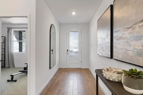 Entry Way - 1046 Springtime Ave, Clovis, CA 93619 photo 1 of 6