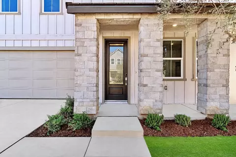 Exterior - 1046 Springtime Ave, Clovis, CA 93619 photo 3 of 5