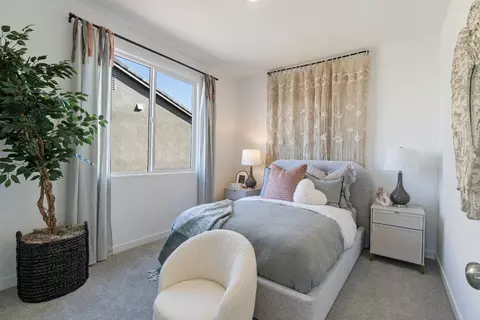 Bedroom - 1046 Springtime Ave, Clovis, CA 93619 photo 4 of 8