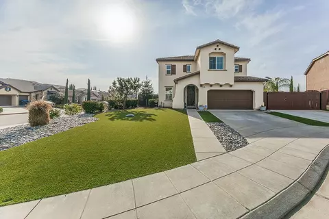 21205 Fiori Ln, Friant, CA 93626