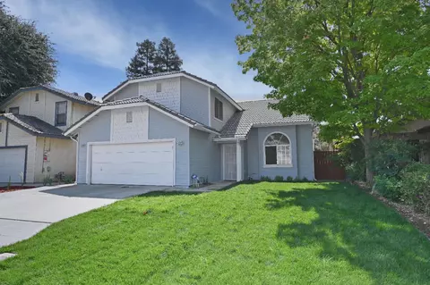3449 W Wrenwood Ave, Fresno, CA 93711