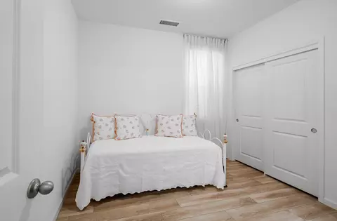 Bedroom - 1437 Las Rosas Ave, Clovis, CA 93619 photo 1 of 2