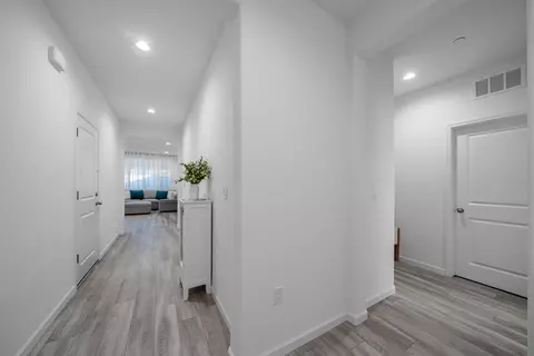 Entry Way - 1437 Las Rosas Ave, Clovis, CA 93619 photo 1 of 2