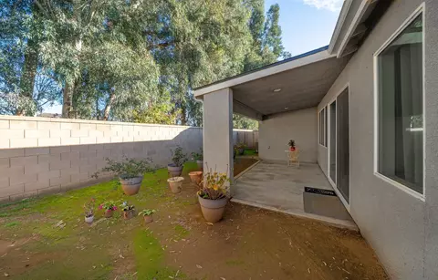 Exterior - 1437 Las Rosas Ave, Clovis, CA 93619 photo 3 of 9