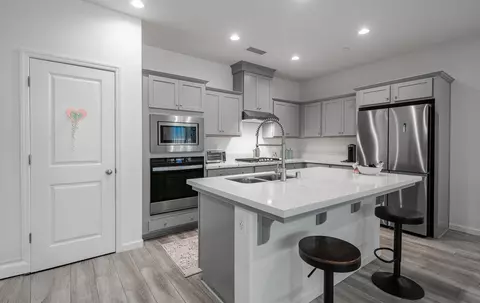 Kitchen - 1437 Las Rosas Ave, Clovis, CA 93619 photo 1 of 7