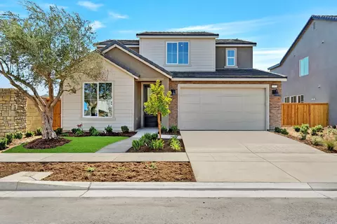 1052 Springtime Ave, Clovis, CA 93619