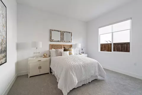 Bedroom - 2283 N Argyle Ave, Clovis, CA 93619 photo 3 of 9