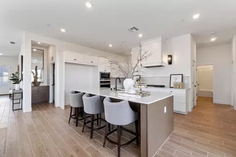 Kitchen - 2283 N Argyle Ave, Clovis, CA 93619 photo 2 of 7