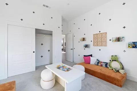 Bedroom - 2283 N Argyle Ave, Clovis, CA 93619 photo 6 of 9
