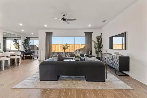 Living - 2291 N Argyle Ave, Clovis, CA 93619 photo 1 of 2