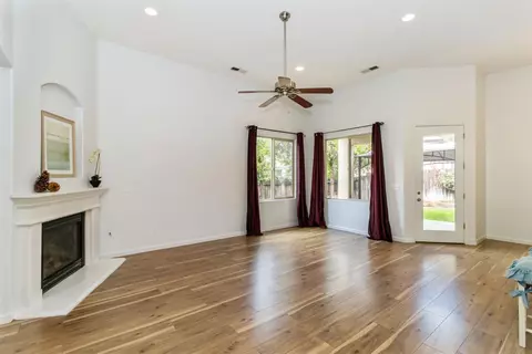 457 Everglade, Clovis, CA 93619 photo 1