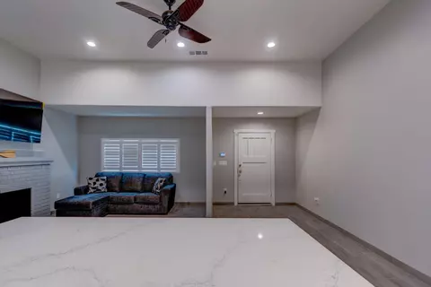 Entry Way - 15 E 22nd St, Merced, CA 95340 photo 1 of 3