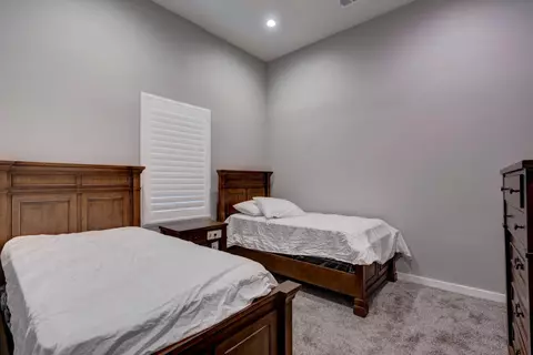 Bedroom - 15 E 22nd St, Merced, CA 95340 photo 5 of 7
