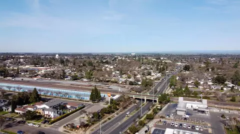 View/Area - 15 E 22nd St, Merced, CA 95340 photo 7 of 10