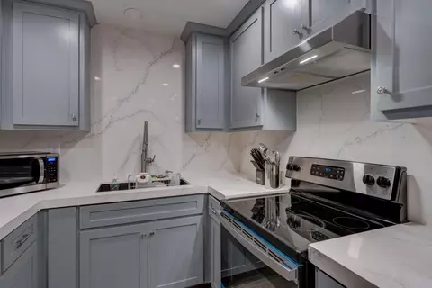 Kitchen - 15 E 22nd St, Merced, CA 95340 photo 5 of 5
