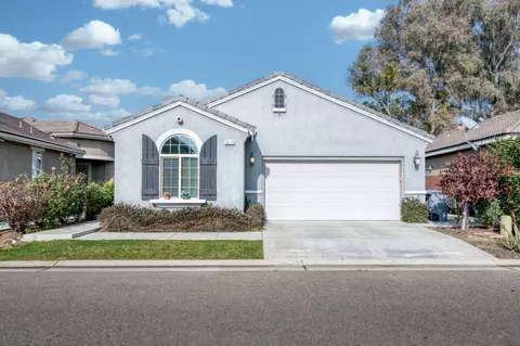 Exterior - 3479 Brimhall Ln, Clovis, CA 93619 photo 2 of 11