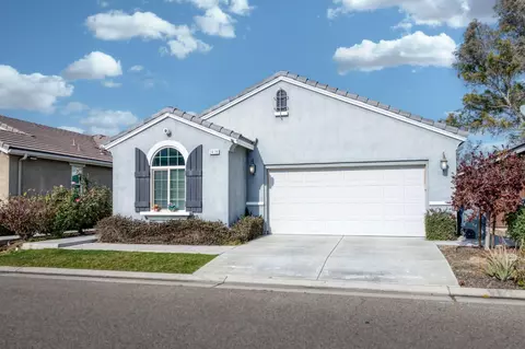 Exterior - 3479 Brimhall Ln, Clovis, CA 93619 photo 3 of 11