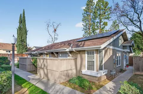 3770 W Barstow Ave #125, Fresno, CA 93711