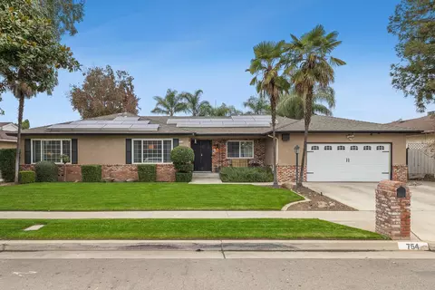 754 E Spruce Ave, Fresno, CA 93720