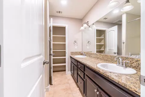 Entry Way - 2451 Hermosa Ave, Clovis, CA 93619 photo 2 of 3