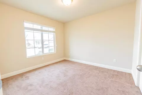 Bedroom - 2451 Hermosa Ave, Clovis, CA 93619 photo 3 of 4