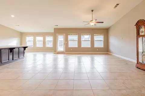 Living - 2451 Hermosa Ave, Clovis, CA 93619 photo 1 of 4