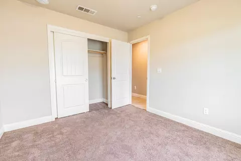 Bedroom - 2451 Hermosa Ave, Clovis, CA 93619 photo 4 of 4