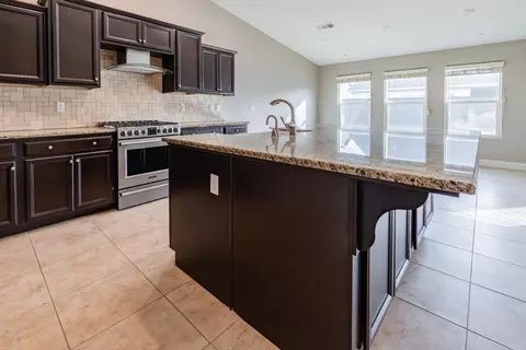Kitchen - 2451 Hermosa Ave, Clovis, CA 93619 photo 3 of 3