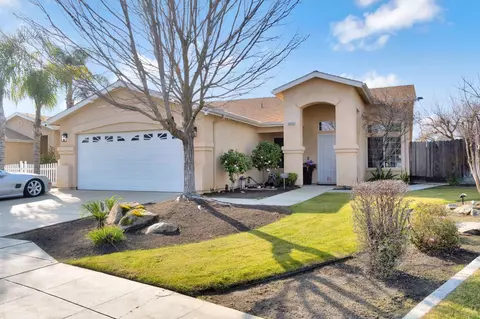 2020 Hanson Ave, Clovis, CA 93611